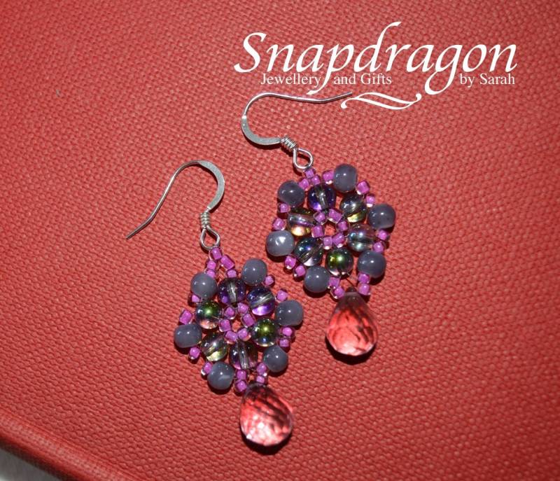 Blumen Ohrringe Hot Pink Lila Sterling Silber Ohrhänger von SnapdragonbySarah