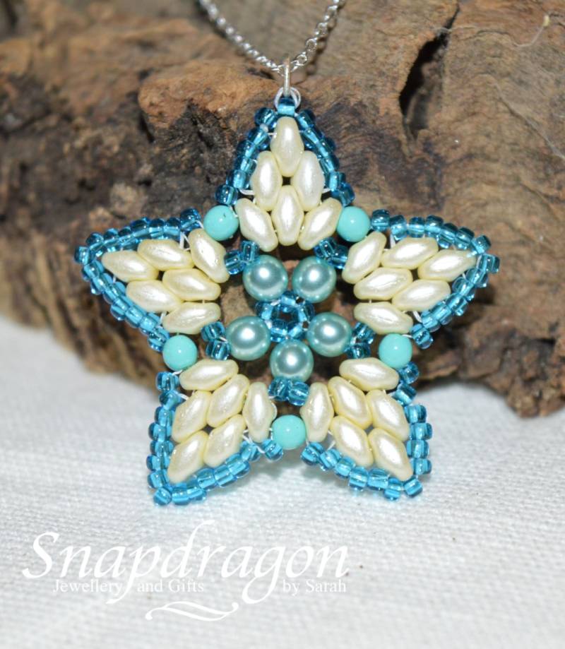 Perlen Stern Anhänger Blau & Creme, Sterling Silber Kette Perlen Stern Anhänger Blau & Creme, Sterling Silber Kette von SnapdragonbySarah
