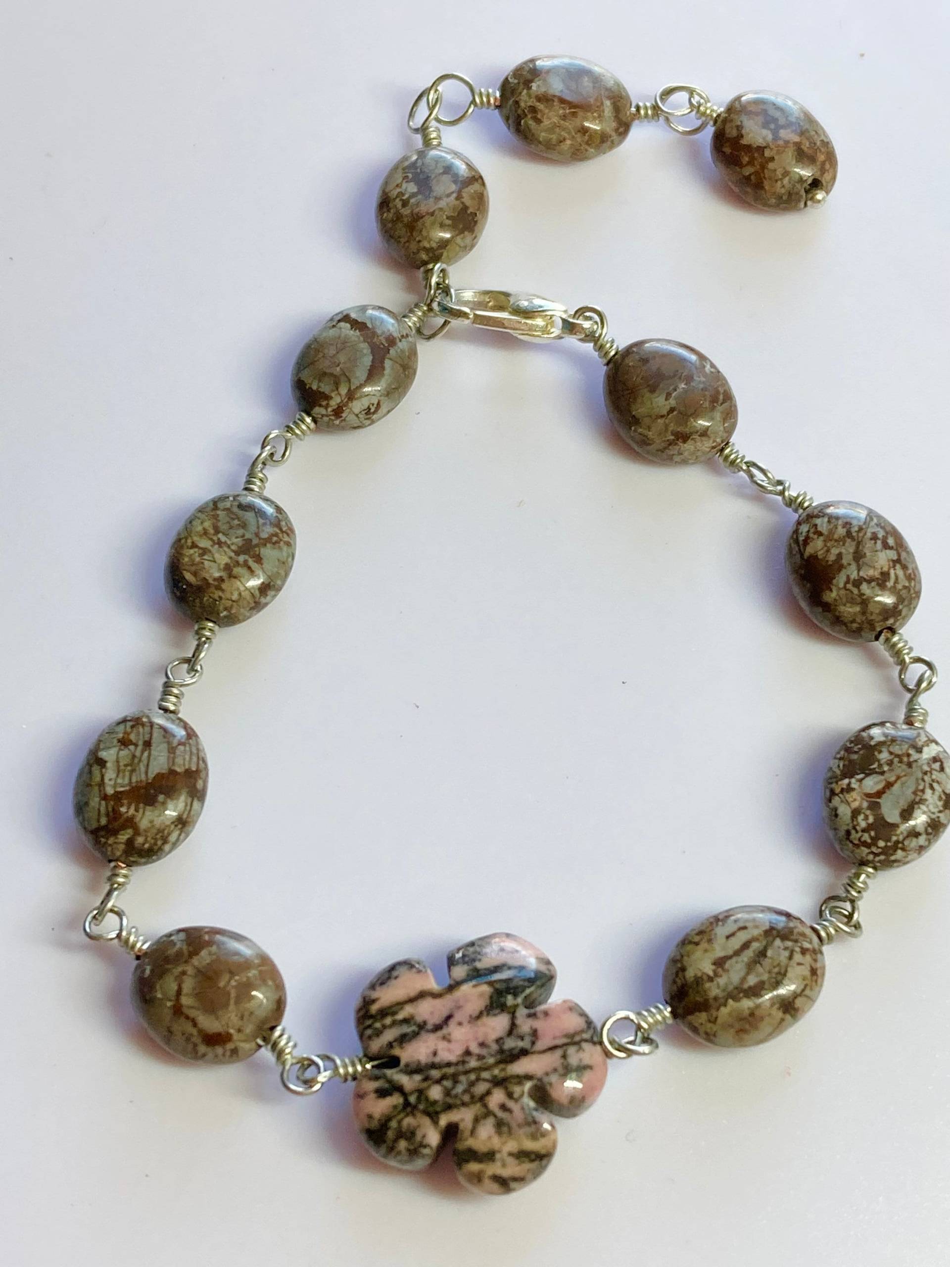 Rhodonit & Jaspis Edelstein Armband Draht Gewickelt Schmuck Rhodonit & Jaspis Edelstein Armband Draht Gewickelt Schmuck von SnapdragonbySarah