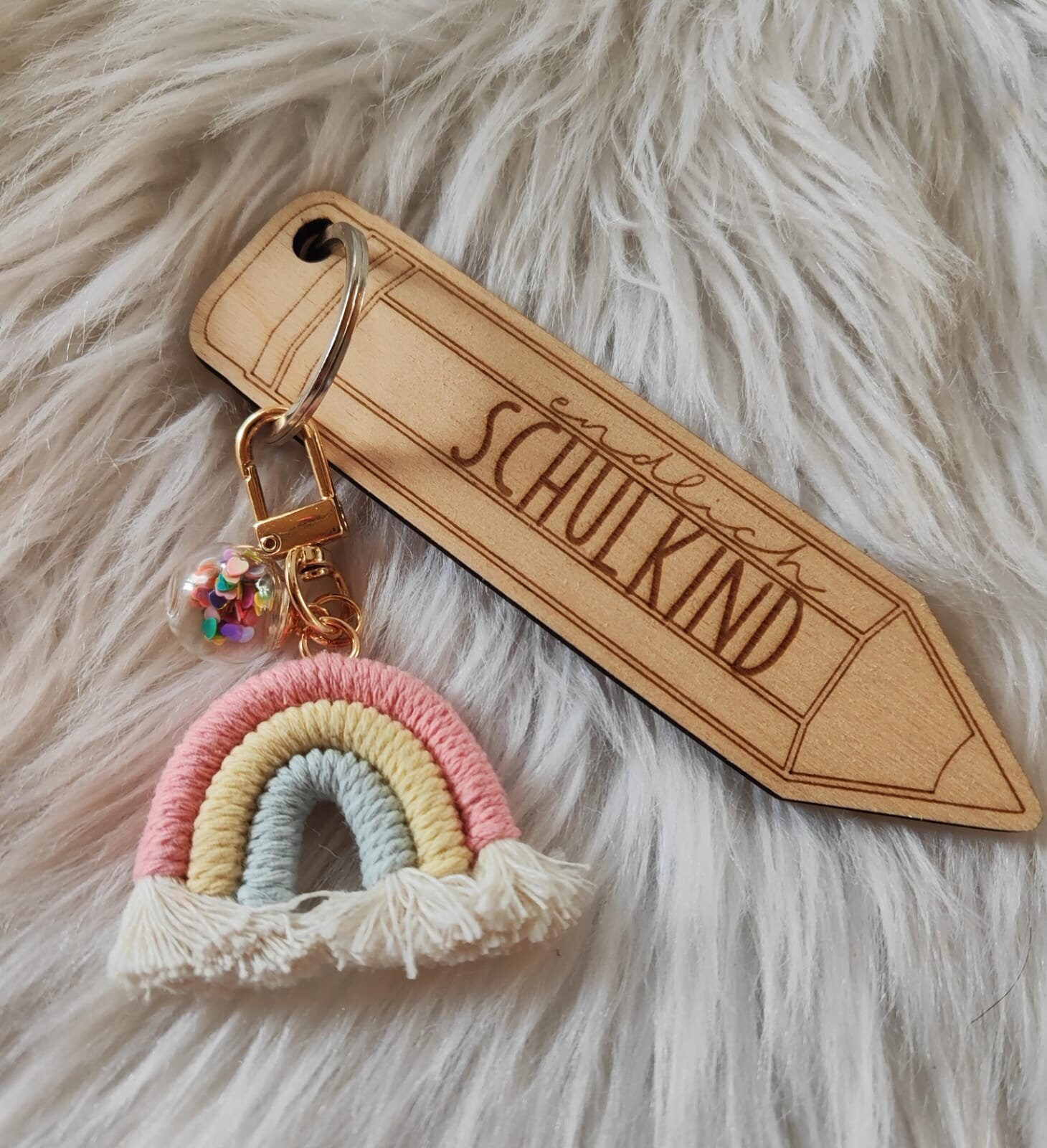 Holzanhänger Als Stift Schulkindeinschulungschultüteschlüsselanhängermakramee von SnapliebeKerakerz