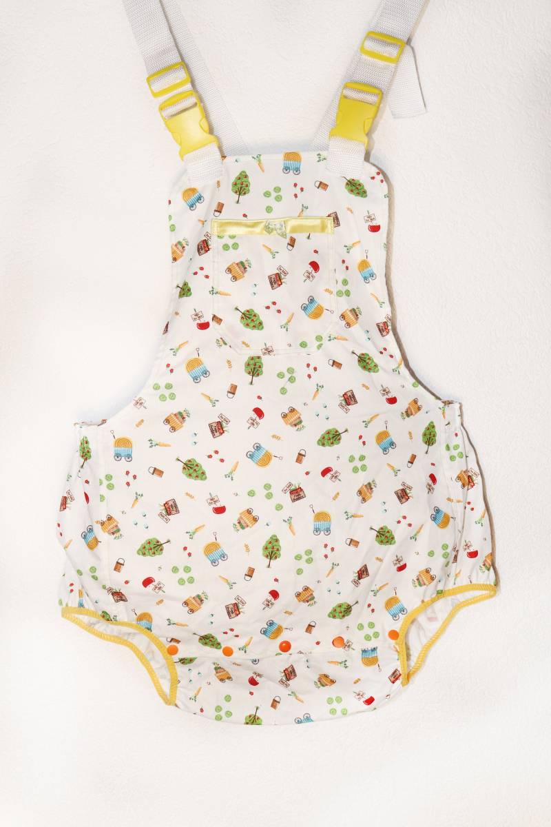 Erwachsenen Strampler Spring Garden Druck, Verstellbare Träger von SnapyLand