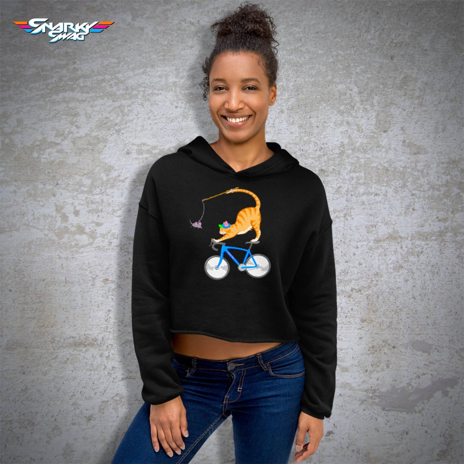 Cat Riding Bike Damen Crop Top Hoodie, Katze Auf Fahrrad, Radsport Katze, Kitty Kitty, Hoodie Mit Geschenk Für Sie von SnarkySwag
