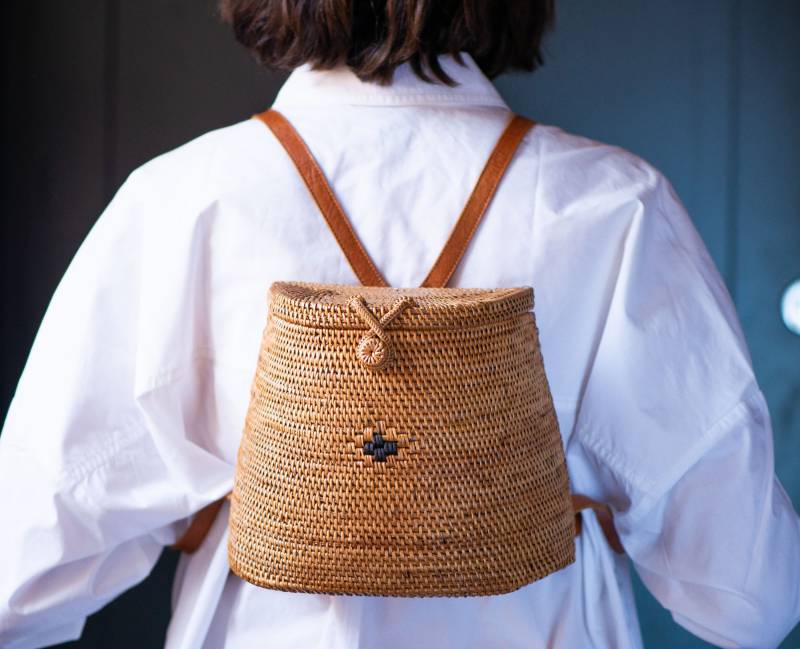 Woven Rattan Rucksack Für Frauen Sommer Tasche. Kleine Schultertasche Geldbörse Vintage Stil Küsten Bali Korbgeflecht Stroh Back Bag von SnazzyBirds