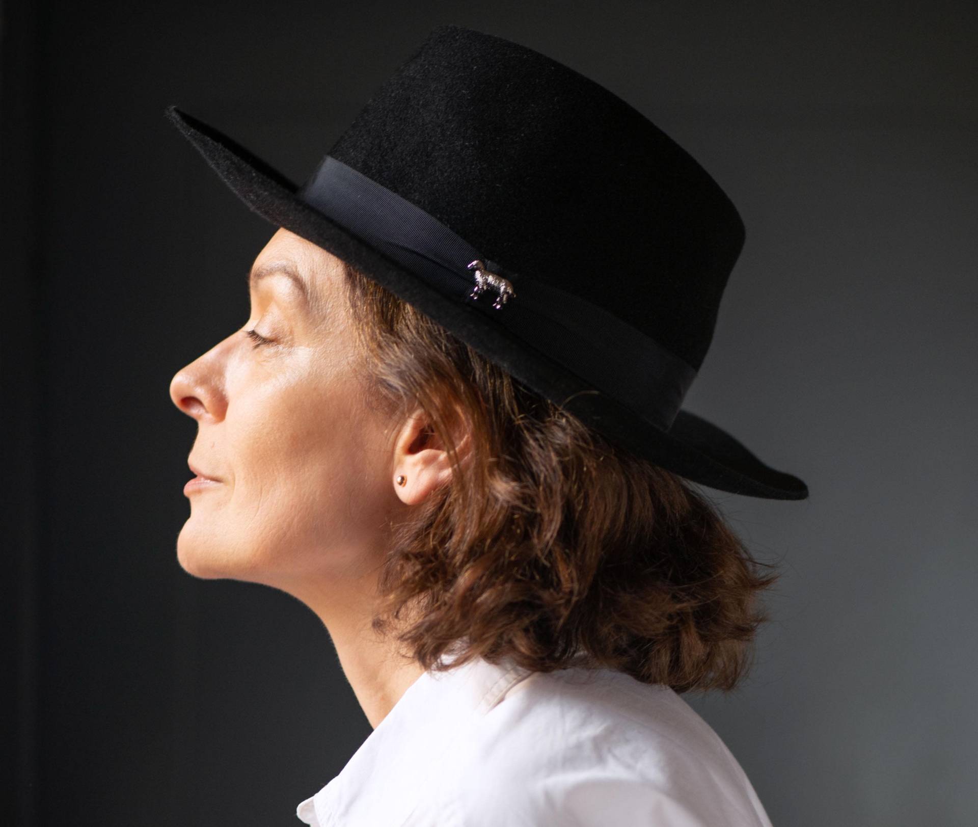 Vintage Fedora Hut Schwarz Mit Breiter Krempe Und Schafspelz | Größe 54 von SnazzyBirds