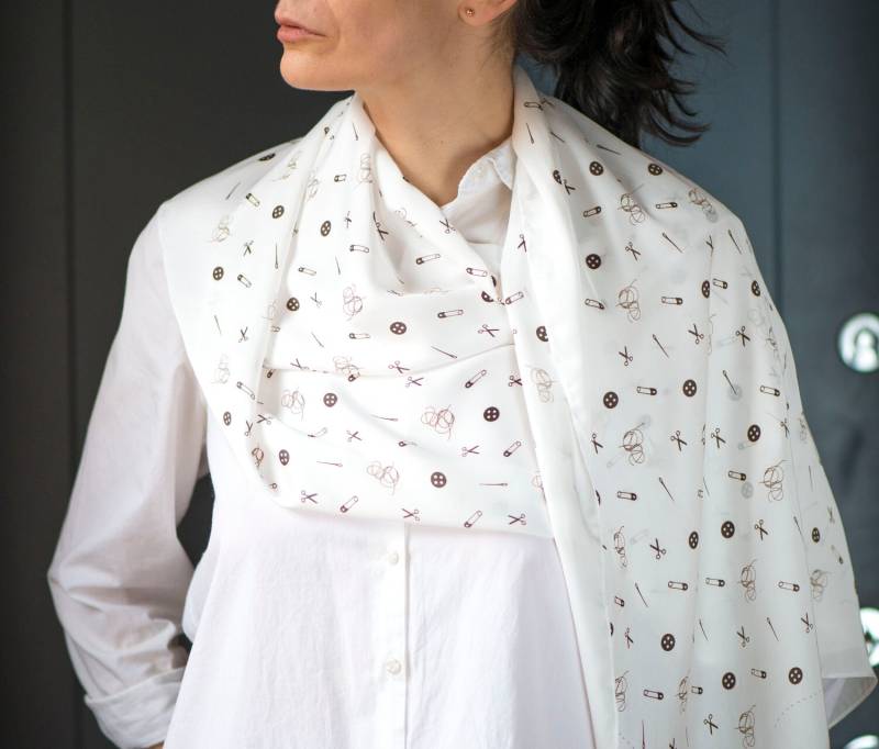 Weisser Sommer Schal Schnittmuster Leichter Schal, Made in Finland von SnazzyBirds