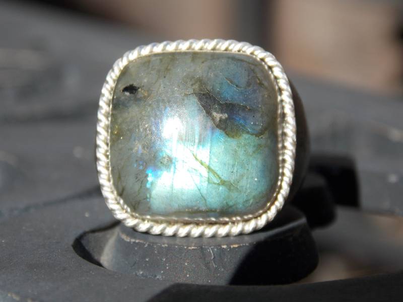 Blue Flash Labradorit Ring Walnussholz & Sterling Silber, Größe 7, 5 von SnowDaysInn