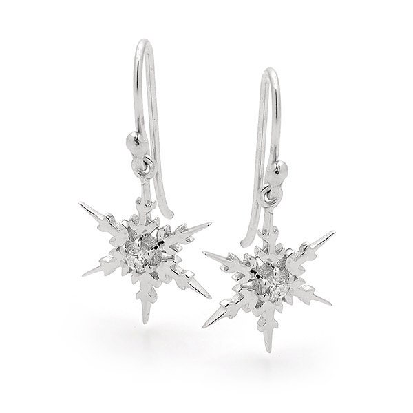 Schneeflocken Ohrringe Mit Hirtenohrhaken Aus Sterlingsilber von SnowJewelAustralia