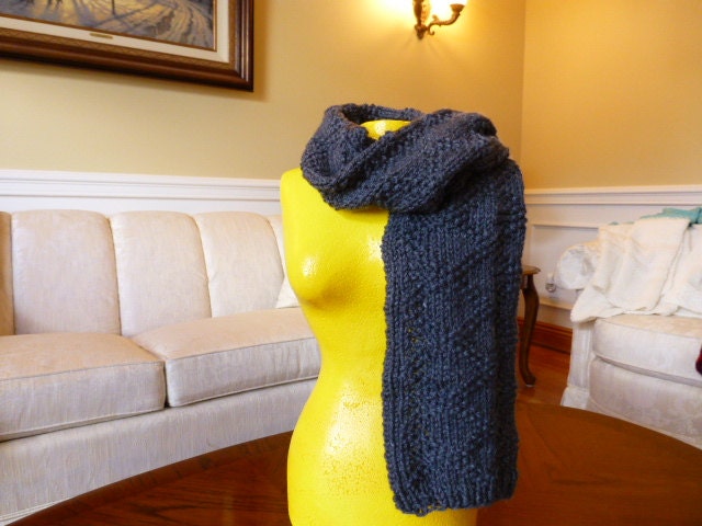 Dunkelgrauer Argyle Schal Dunkelgrauer Argyle Schal von SnowbeltComforts