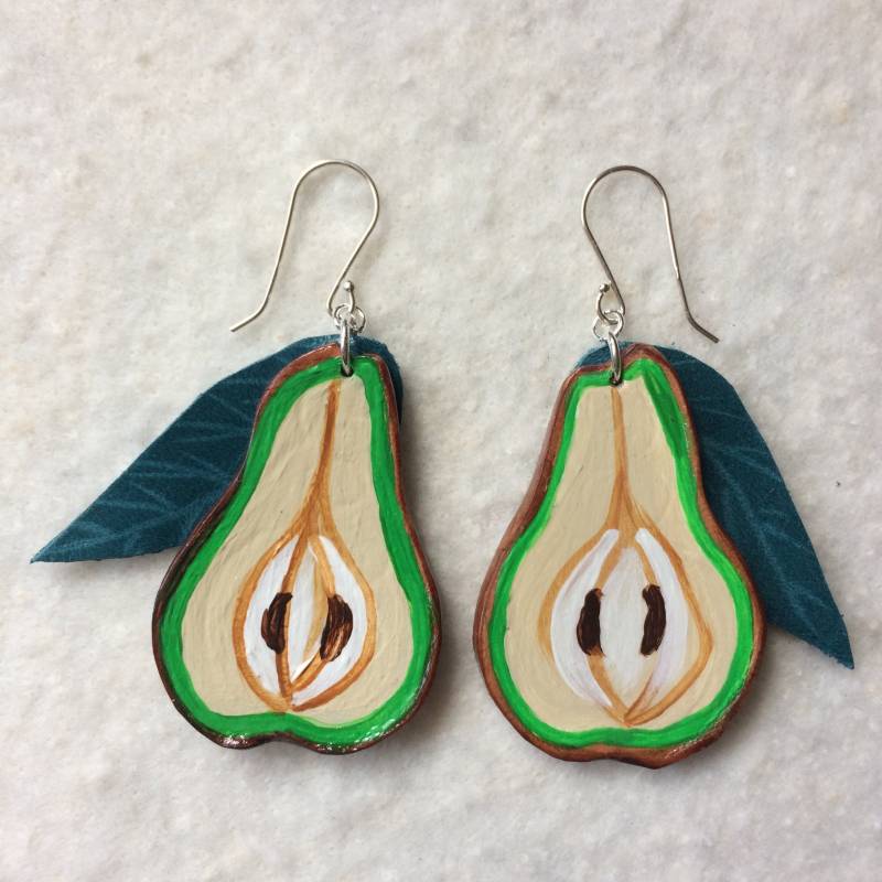 Obst Ohrringe, Birne Lederohrringe, Obstschmuck, Lederschmuck, Bemalte Kawaii Birnen, Obst, 925 von SnowdropsBethlehem