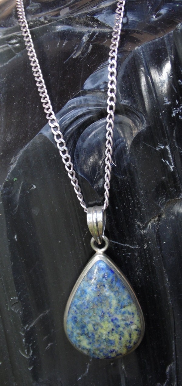 Anhänger - Sodalith Tropfen in Sterling Silber Gefasst von SnowlilyStudios