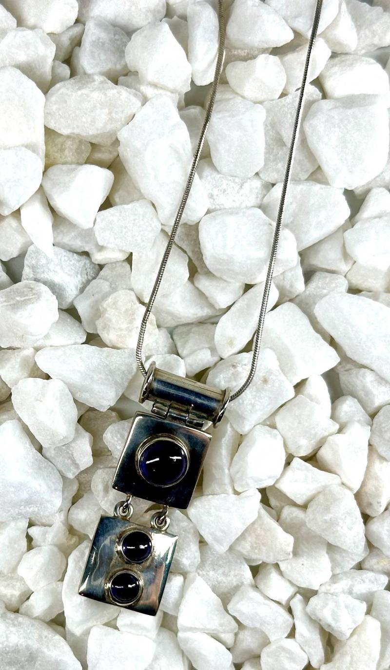 Anhänger Und Halskette-sterlingsilber Mit Saphir Cabochon von SnowlilyStudios