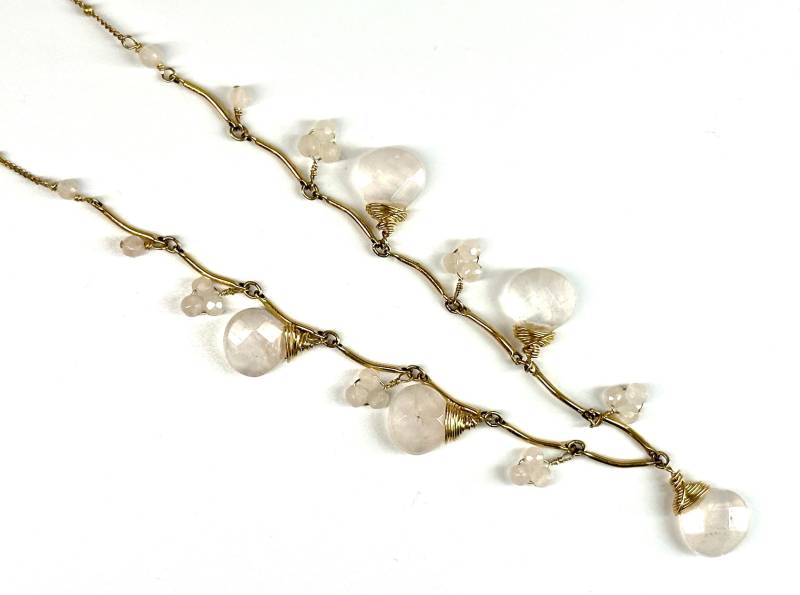 Facettierte Gold Fill Kette Mit Rosenquarz Tropfen Und Perlen von SnowlilyStudios