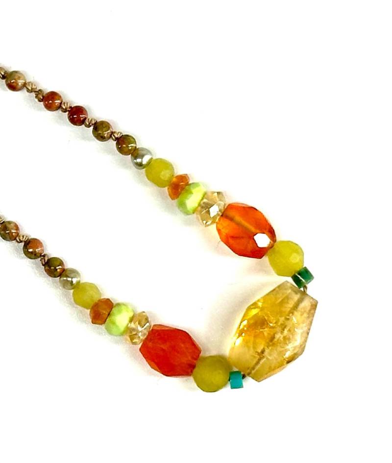 Halskette-Hand Geknüpfte Seide Mit Mutlicolor Edelsteine, Center Citrine von SnowlilyStudios