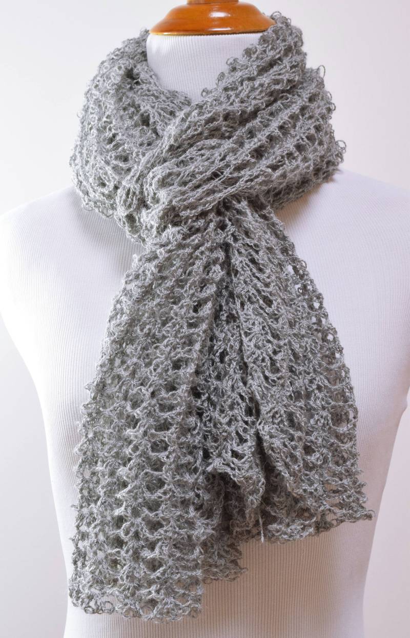 Grau Häkeln Spitze Schal/Wickeln in Alpaka Und Seide, Frauen Zubehör, Geschenk Für Sie - Sofort Lieferbar von SnowyOwlWorkshop