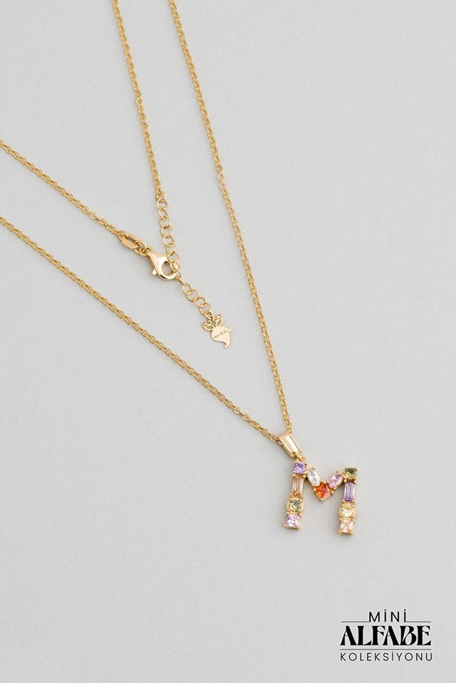 So CHIC... Kette mit Einhänger Mini Brief M Sonnenlicht Farbe 18K Gelbgold plattiert Silber Halskette von So CHIC...