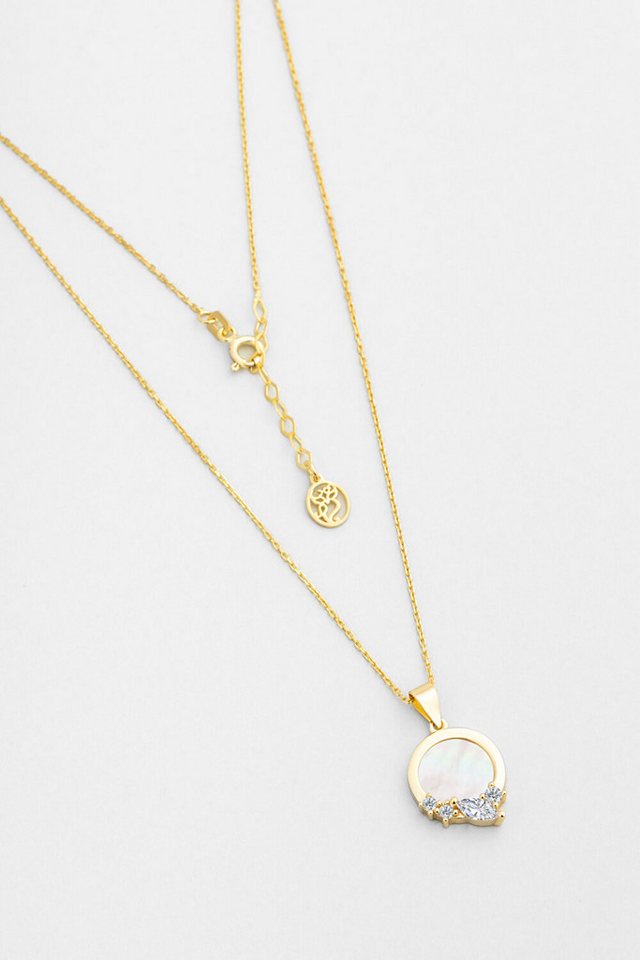 So CHIC... Kette mit Einhänger Göttin Perle 18K vergoldete Silberkette von So CHIC...