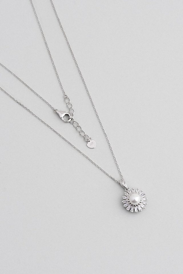 So CHIC... Kette mit Einhänger Perlenblüten 18K Weißgold Halskette von So CHIC...