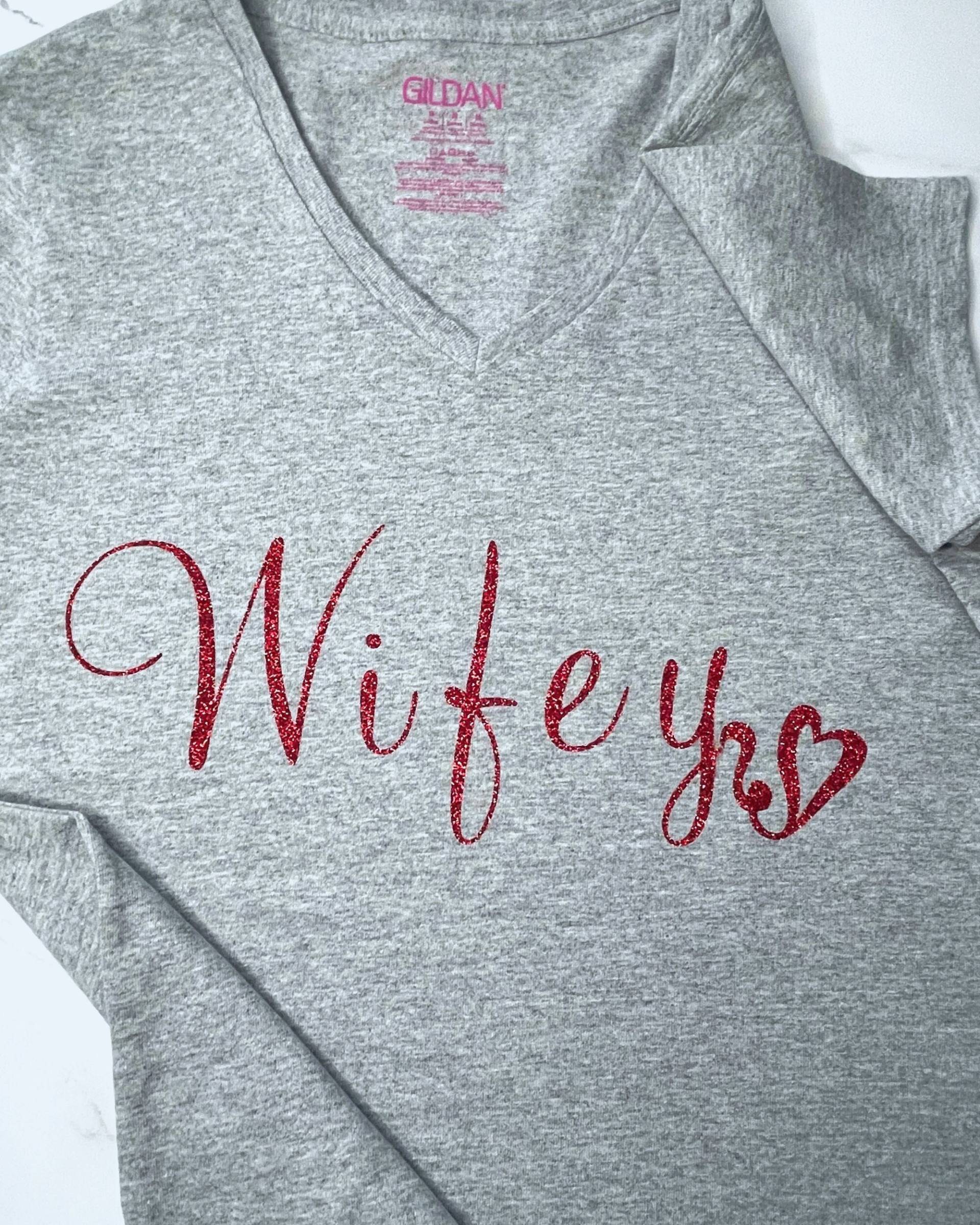 Frauen T-Shirt | Hochzeit Bride-To-Be Shirt Paar | Frau von SoBeautifulGiftBoxes