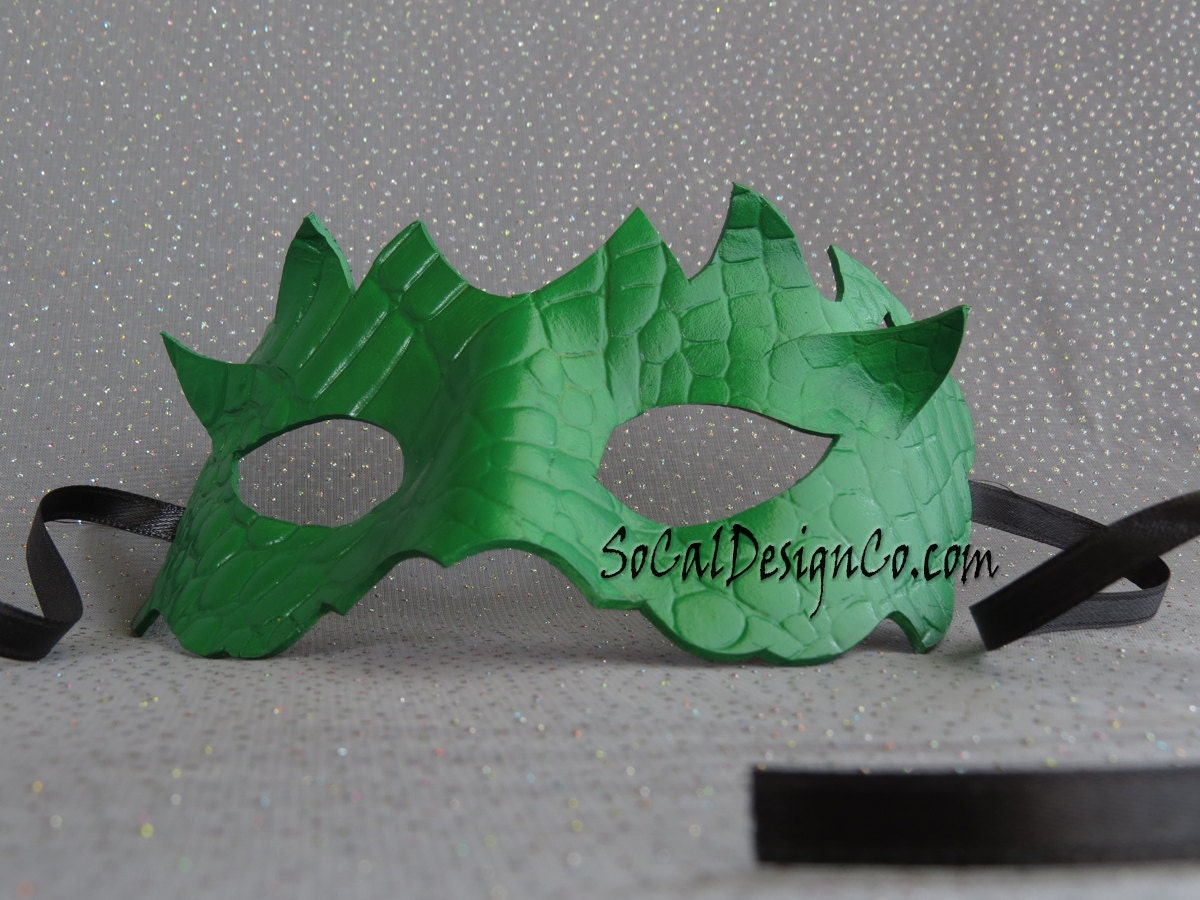 Drachenmaske, Maskenmaske, Damendrachenmaske, Herrendrachenmaske, Erwachsenenkostüm, Erwachsener, Halloweenmaske, Lederdrache, Grüne Maske, Maske von SoCalDesignCo