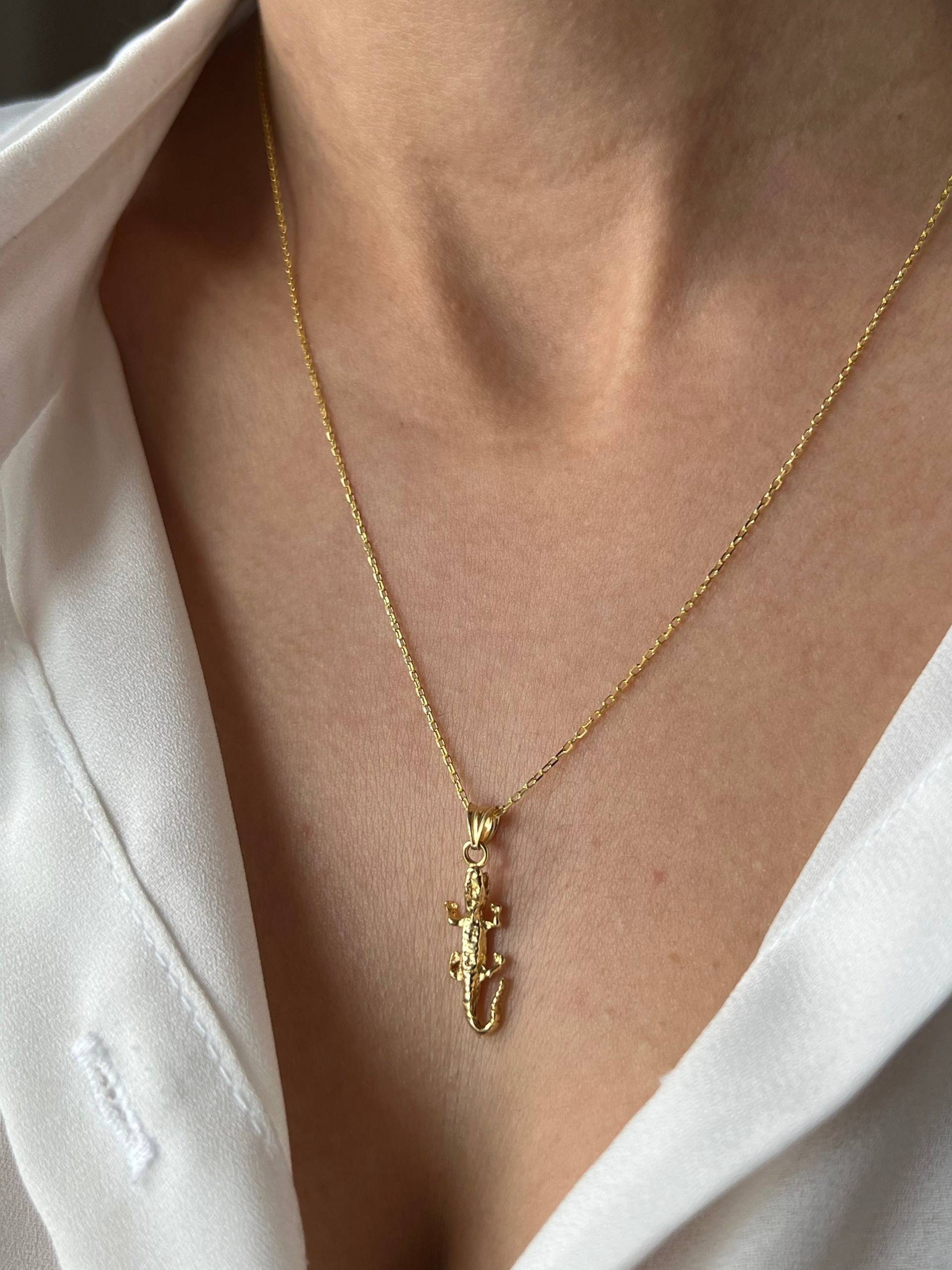 Krokodil Halskette 14K Vergoldet Tier Anhänger Wild Schmuck Minimalist Frau Ostergeschenk Für Sie von SoMiniJewelry