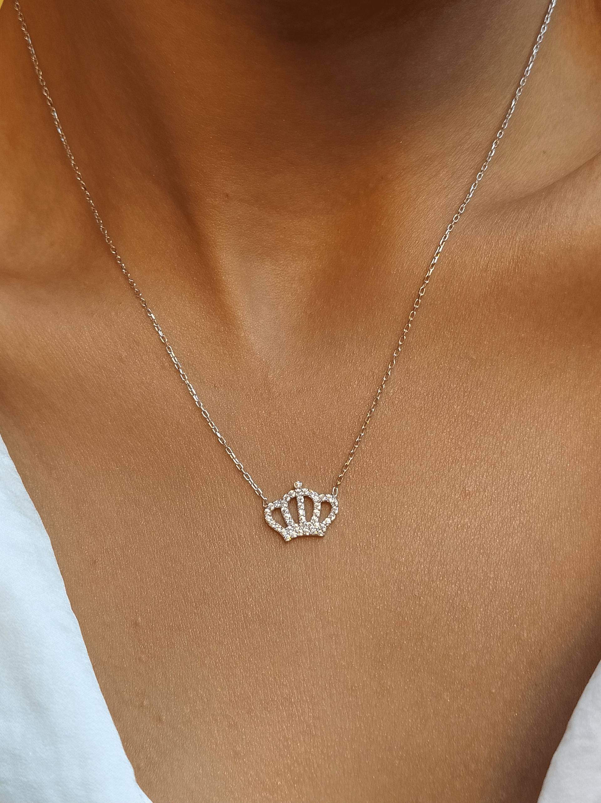 Krone Halskette 14K Gold Kronen Anhänger Prinzessin Königin Geschenk Für Tochter Sie Königreich Schmuck von SoMiniJewelry