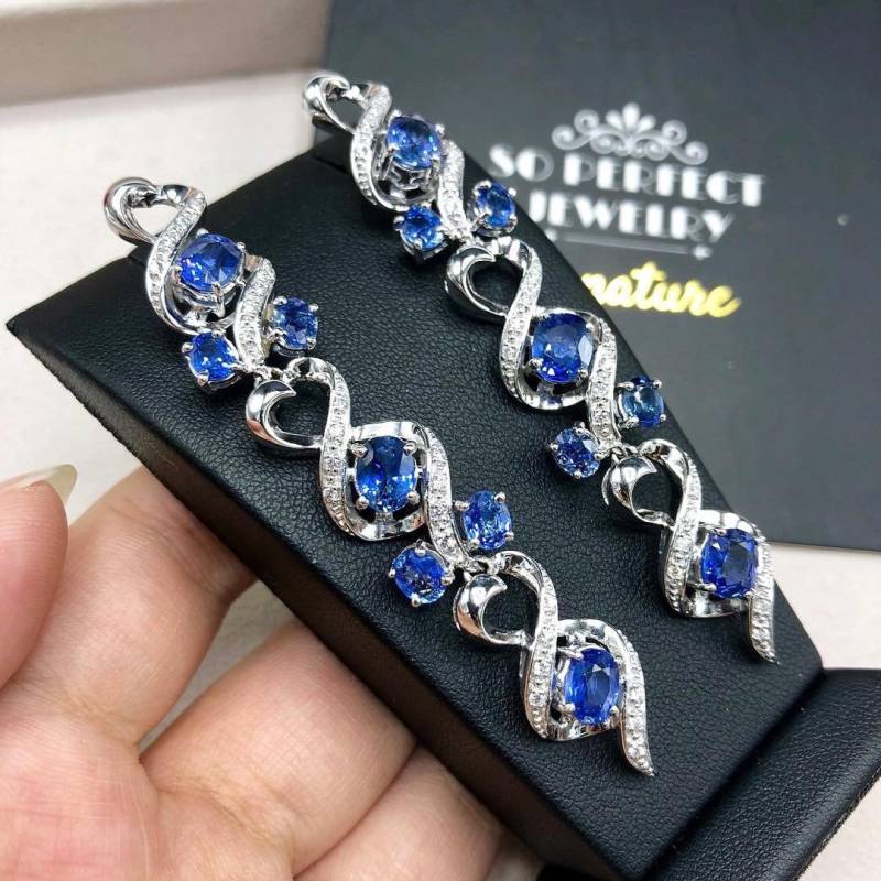 Ceylon 12.33Tcw Blau Saphir & Vs Diamanten in 18K Massivem Weißgold Handgefertigte Ohrringe Natürliche Baumeln Kronleuchter Hochzeit Royal Luxuriös von SoPerfectJewelry