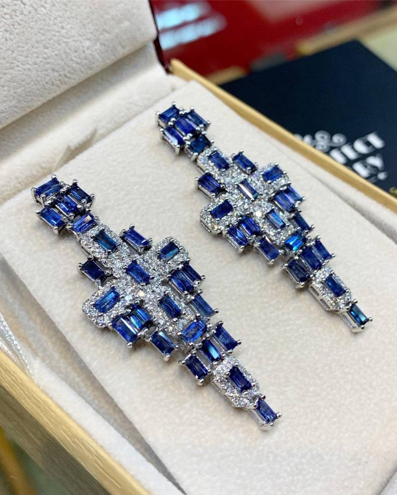 Einer Von Einem Kind 9.06Tcw Blau Saphir Vs Diamanten in 18K Massivem Weißgold Handgefertigte Ohrringe Natürliche Baumeln Kronleuchter Hochzeit von SoPerfectJewelry