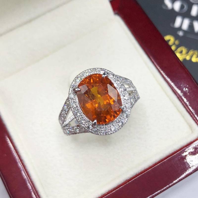 Leuchtend 7.92Tcw Orange Saphir & Diamanten in 18K Massivem Weißgold Handgemachte Ring Ceylon Thai Zertifiziert Engagement Moderne Natürliche Gelb von SoPerfectJewelry