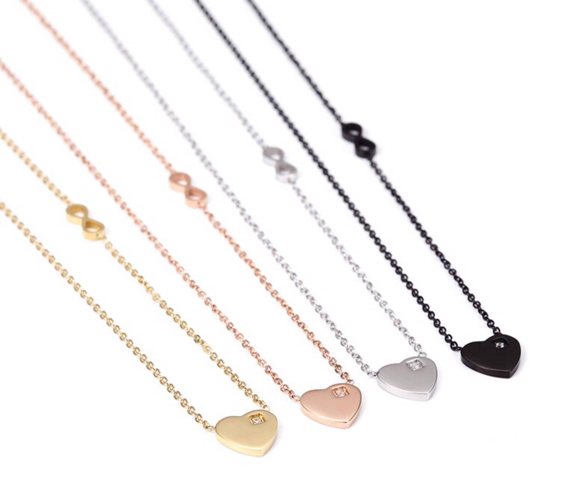 Herz Mit Unendlichkeitszeichen .925 Halskette Herz Mit Unendlichkeitszeichen .925 Halskette von SoPreciousbyKarem
