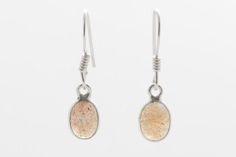 Handgemachte Sterling Silber Labradorit Ohrringe Handgemachte Sterling Silber Labradorit Ohrringe von SoSilverUK
