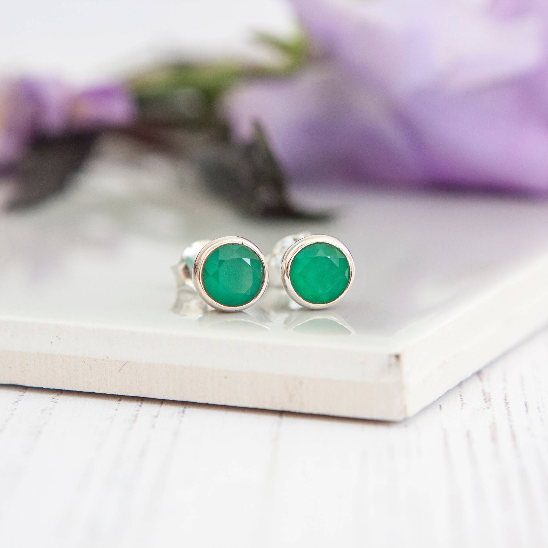 Smaragd Sterling Silber Ohrstecker - Mai Birthstone Smaragd Sterling Silber Ohrstecker - Mai Birthstone von SoSilverUK