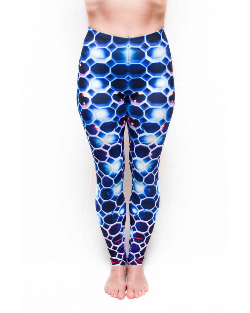 Basscomb Schwarzlicht Reaktive Leggings von SoTightApparel