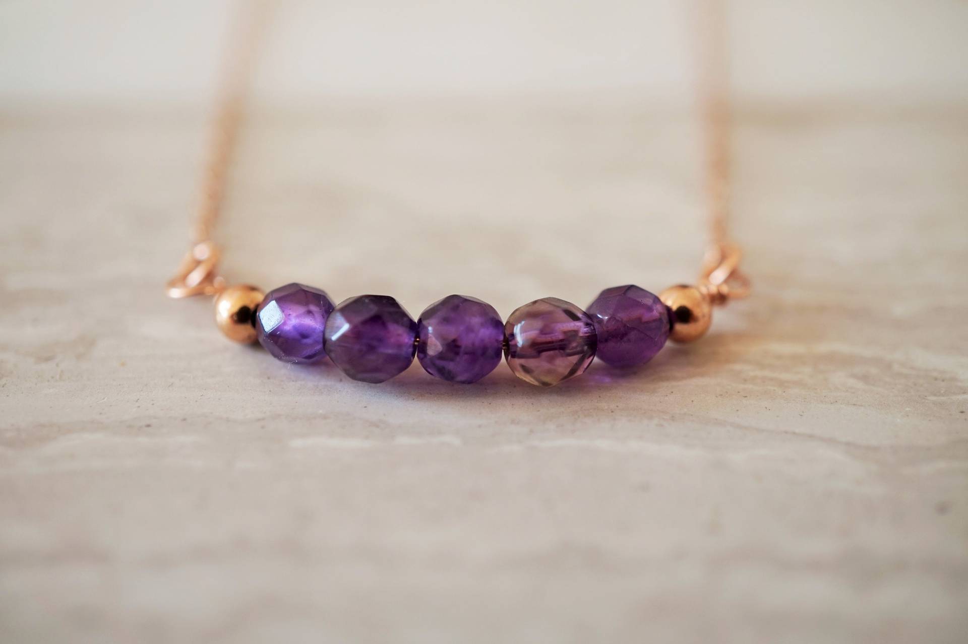 Amethyst Bar Halskette Sterling Silber, Gold, Roségold - Februar Geburtsstein Amethyst Bar Halskette Sterling Silber, Gold, Roségold - Februar Geburtsstein von SoYouJewellery