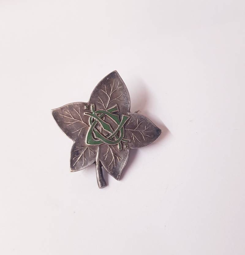 sterling Silber Maple Leaf Brosche. Gepunzt 1911. Antiker Schmuck, Geschenk von SobelleJewellery