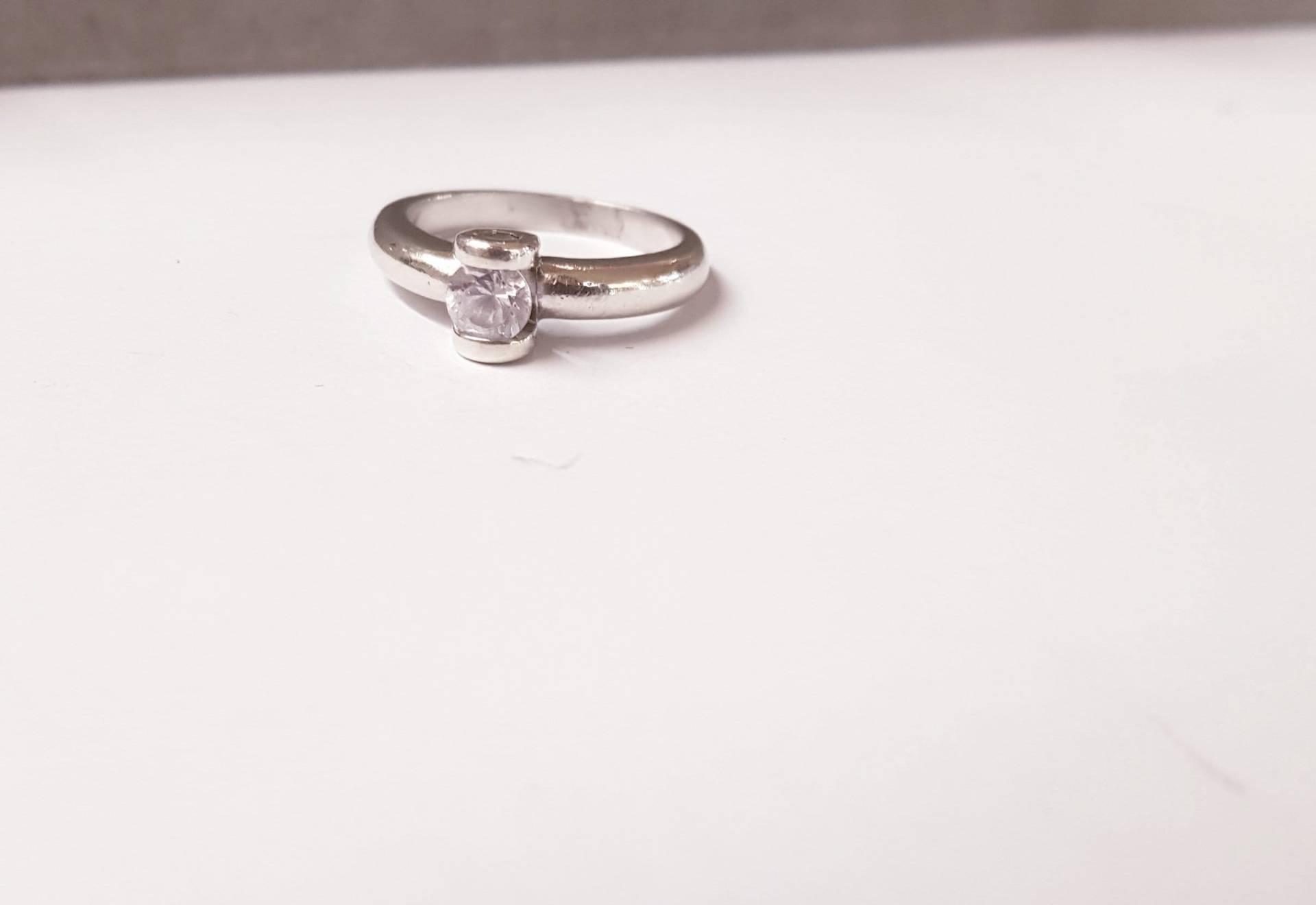 sterling Silber & Zirkonia Ring. Größe N | Eu 55. Freie Größenänderung. Vintage Schmuck / sterling Silber & Zirkonia Ring. Größe N | Eu 55. Freie Größenänderung. Vintage Schmuck / von SobelleJewellery