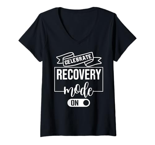 Damen Sober Recovery Mode On Celebrate Sobriety 1 Year Anniversary T-Shirt mit V-Ausschnitt von Sobriety Celebrate Mens Recovery Mode Shirts Women