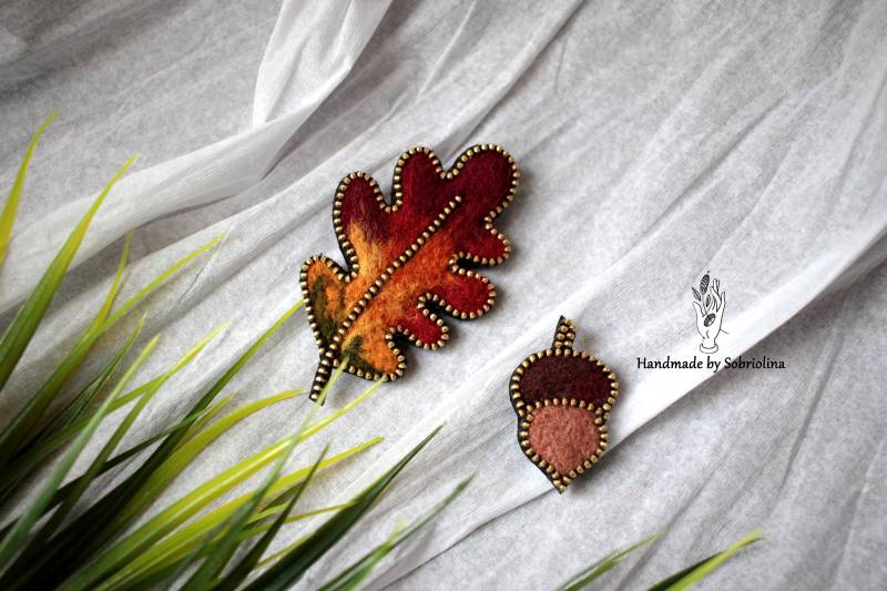 Herbstblatt - Reißverschluss-Filzbrosche Für Frauen. Anstecknadel Als Geschenk Eine Frau. Reißverschluss-Schmuckbrosche Herbstblatt - Reißverschluss-Filzbrosche Für Frauen. Anstecknadel Als Geschenk Eine Frau. Reißverschluss-Schmuckbrosche von Sobriolina