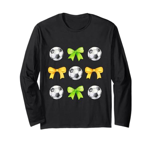 Fußball & Bögen Mädchen Damen Fußballspieler Grün & Gold Langarmshirt von Soccer Balls & Bows T-Shirt Co.