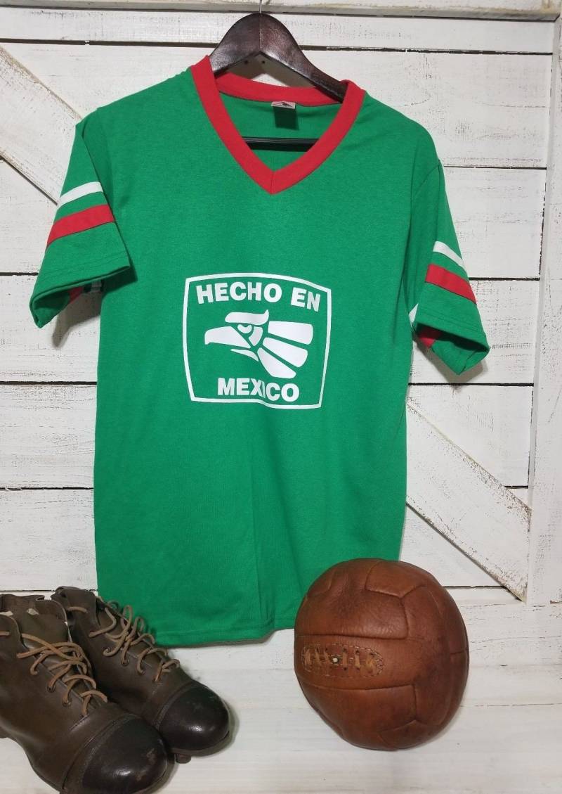 Mexiko T-Shirt Hecho En Mexico von SoccerCity