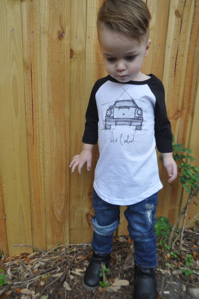 Jahrgang Inspiriert Porsche 911 Kleinkind-T-Shirt von SocialDiseaseArtwork