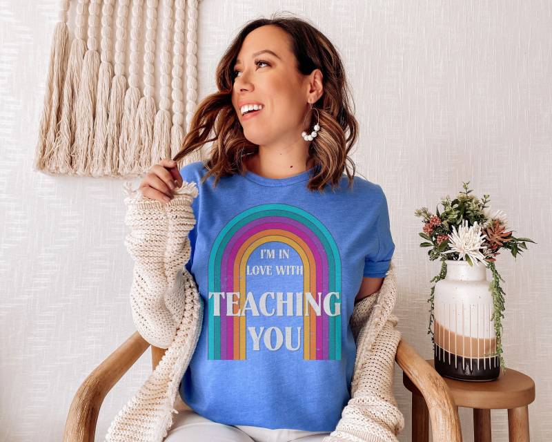 Niedliche Lehrer Herbst Shirts Liebe Unterricht Inspirieren Regenbogen Shirt Grundschullehrer Vorschule Neue Inspiration Boho von SocialLook
