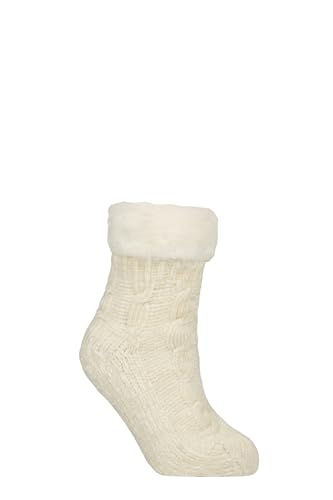 SockShop Damen-Socken aus Chenille, mit Kunstfell gefüttert, 1 Paar, Thermo-Zopfmuster mit Griffen, Plüsch-Schuhe für kaltes Wetter, Lounge-Komfort, Größe 37-42, beige, 36/40 EU SockShop Damen-Socken aus Chenille, mit Kunstfell gefüttert, 1 Paar, Thermo-Zopfmuster mit Griffen, Plüsch-Schuhe für kaltes Wetter, Lounge-Komfort, Größe 37-42, beige, 36/40 EU von SockShop