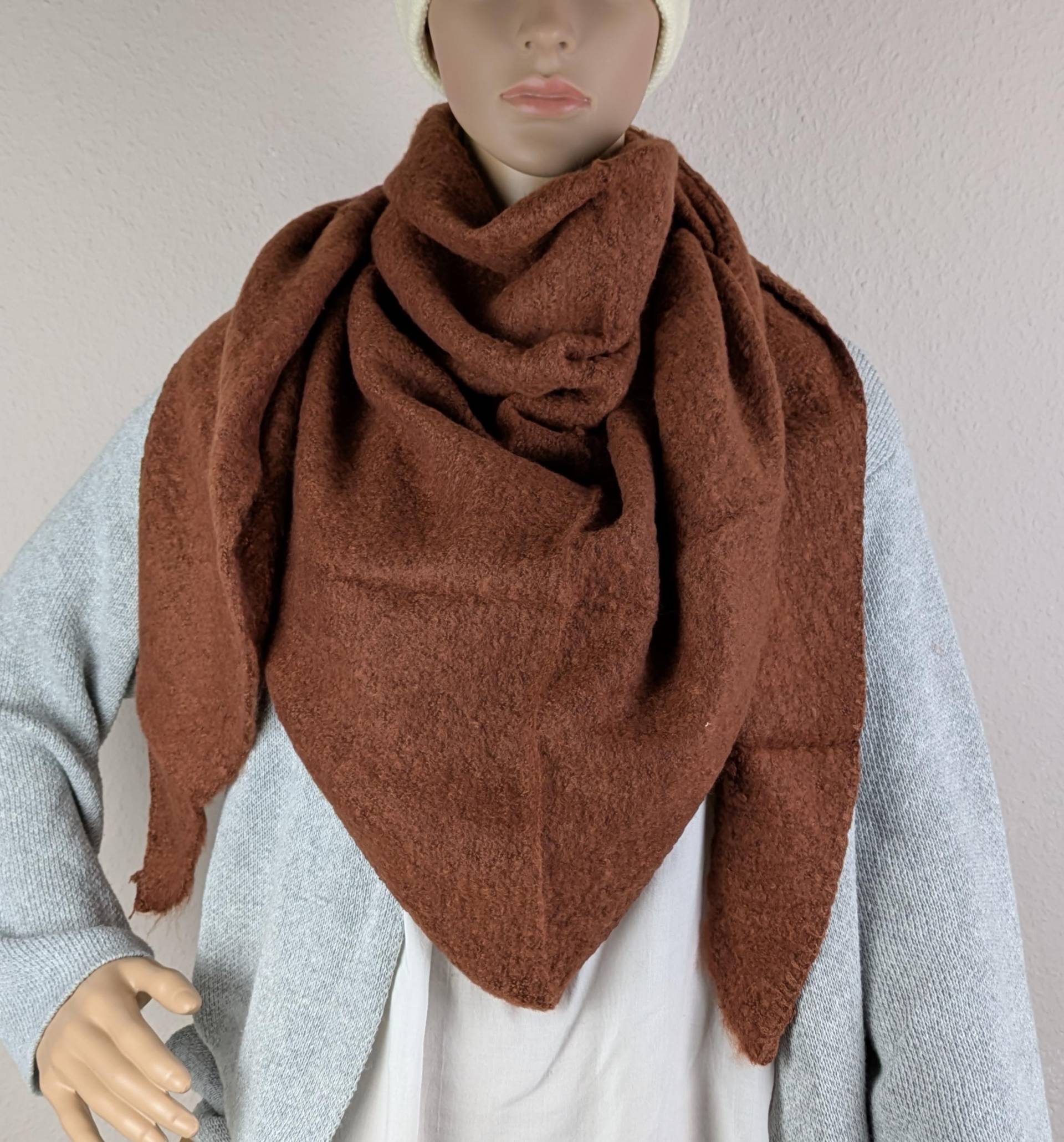 Flauschiges Xl Dreieckstuch Braun Khaki Camel -Flausch Tuch - Wolle-Viskose Warmer Winterschal Kuschel Schal- Geschenk Für Sie von SockeSchalMuetze