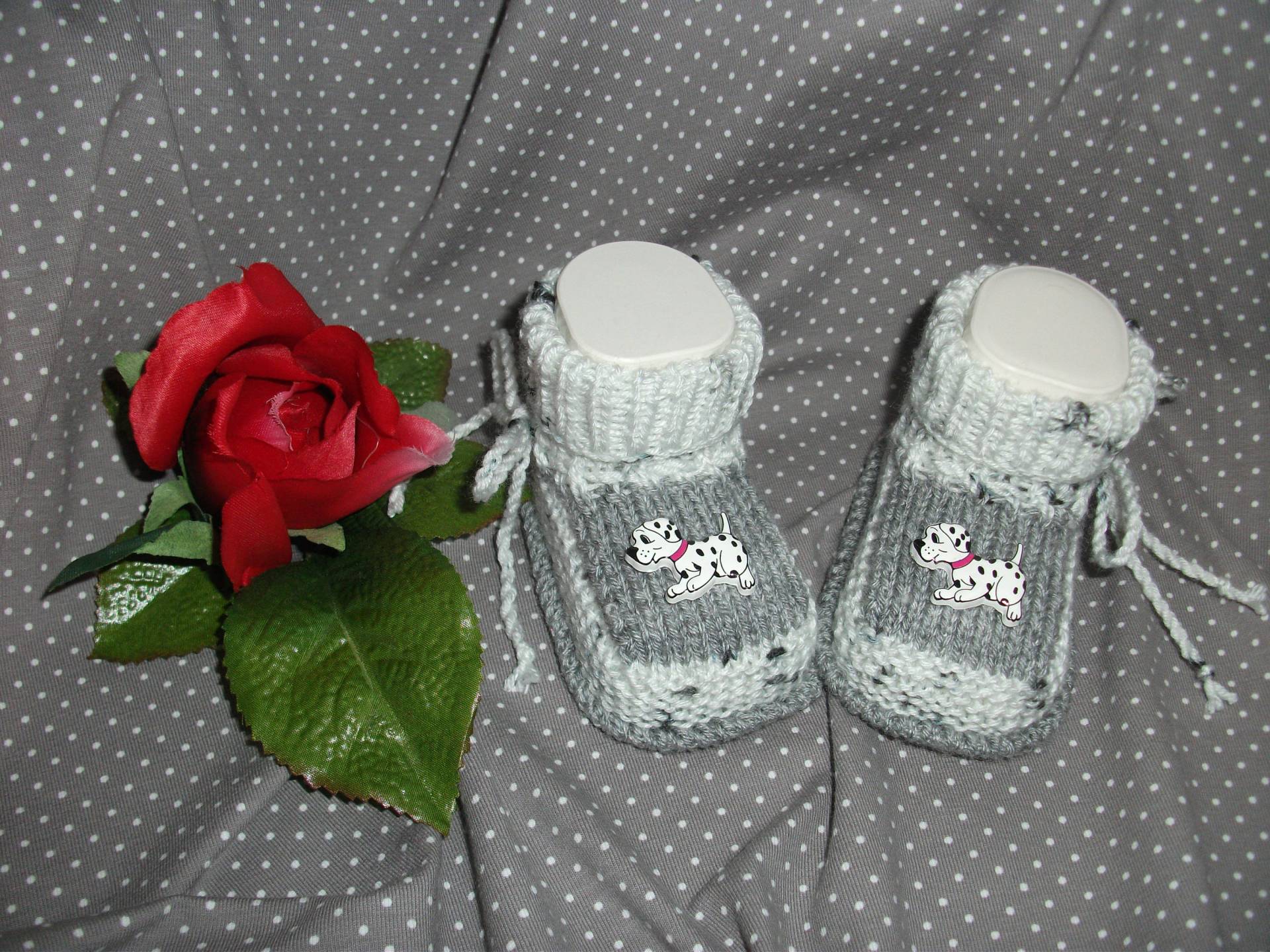 Babyschuhe Gestrickt, Babyschühchen, Babysocken, Babybooties Hüpferle von Sockenreich