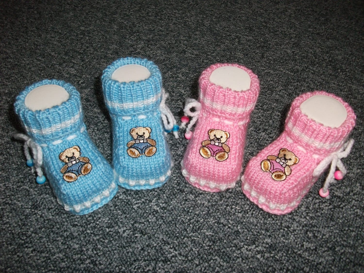 Gestrickte Babyschuhe, Babyschühchen, Babysocken, Babybooties Im Doppelpack von Sockenreich