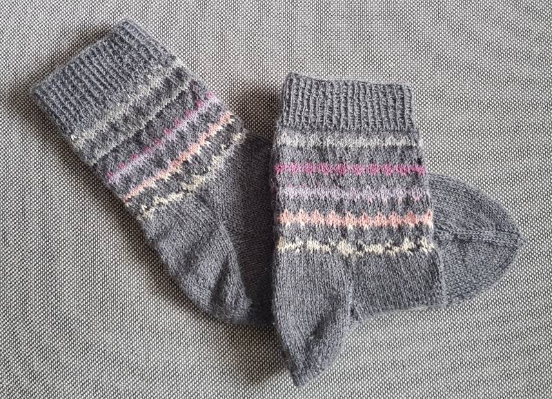 Wollsocken Größe 41, Handgestrickte Socken, Warme Strümpfe Selbstgemacht von SocksWoollyThings