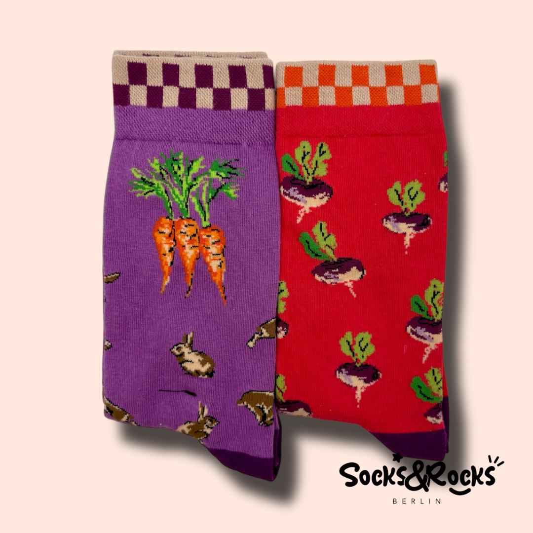 Karotten Socken | Rüben Gemüsesocken Kaninchen-Socken Vegane Geschenkidee Wurzel-Veggie Geschenk Möhre Lustige Tier von SocksundRocks