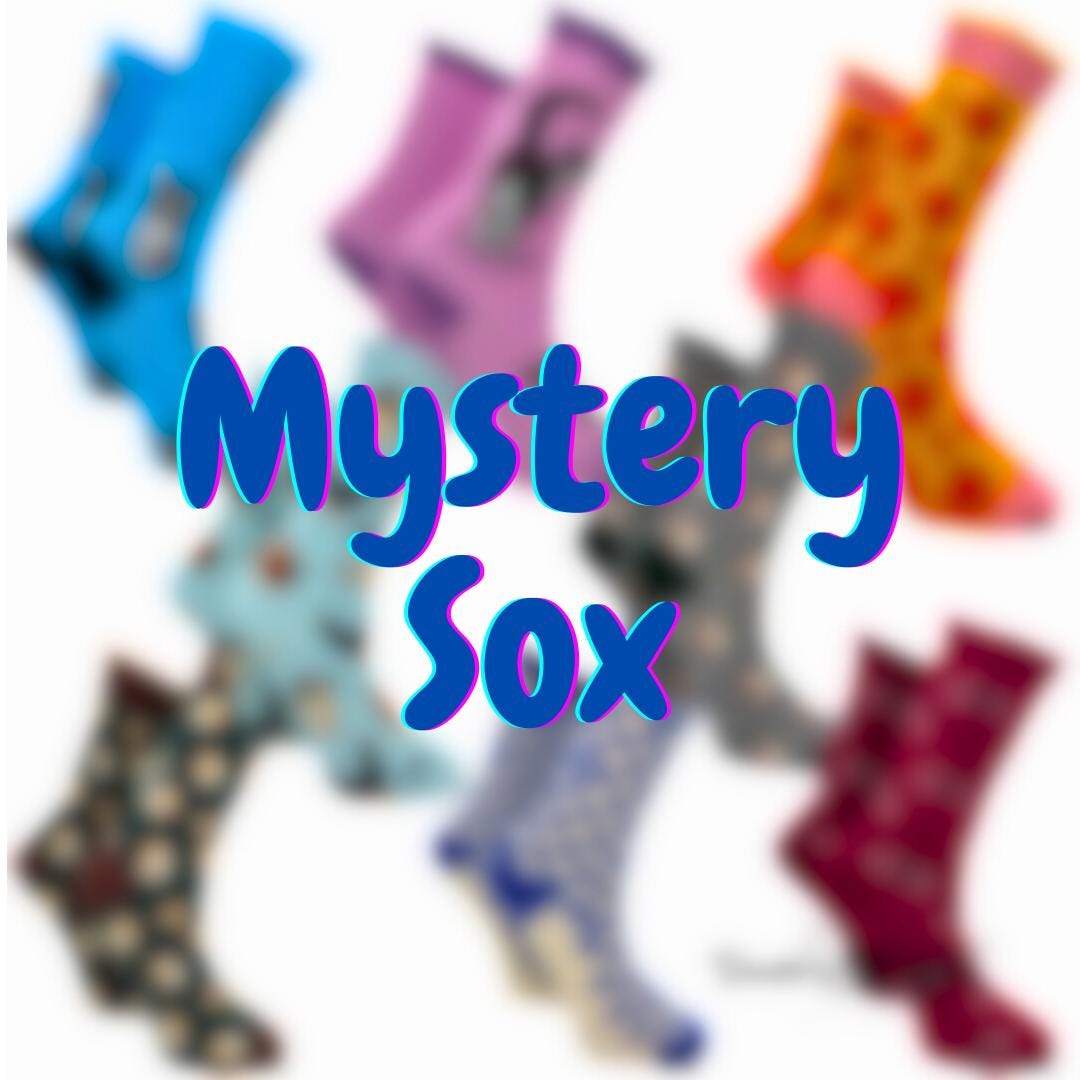 Mystery Sox - Überraschungsbox | Größe M | Sockenbund Katzensocken Tier Socken Lustige Blumen Überraschungs Tasche Mystery Sox - Überraschungsbox | Größe M | Sockenbund Katzensocken Tier Socken Lustige Blumen Überraschungs Tasche von SocksundRocks