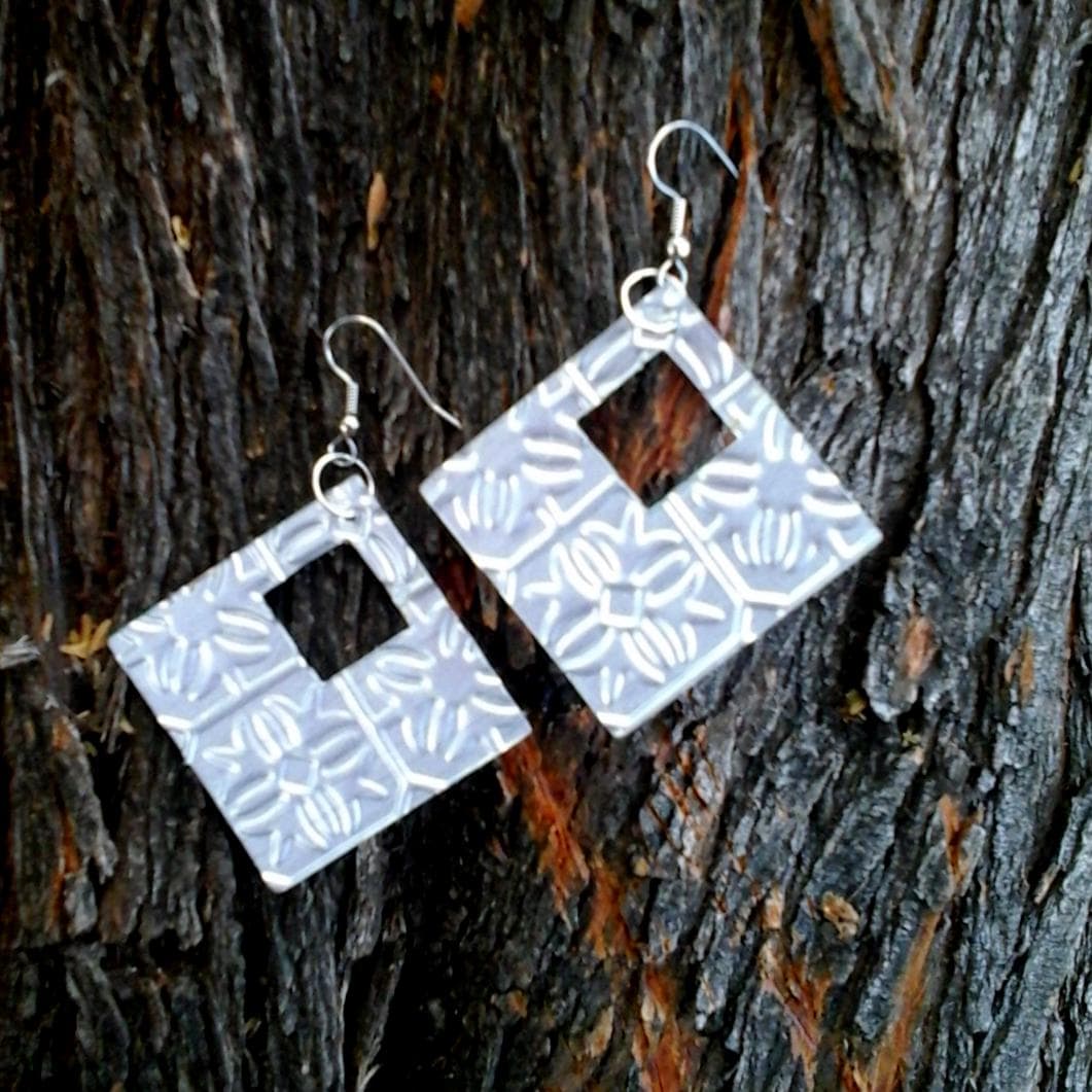 Upcycled Soda Can Ohrringe Umweltfreundlicher Silberschmuck Aus Aluminium von Soda2Art