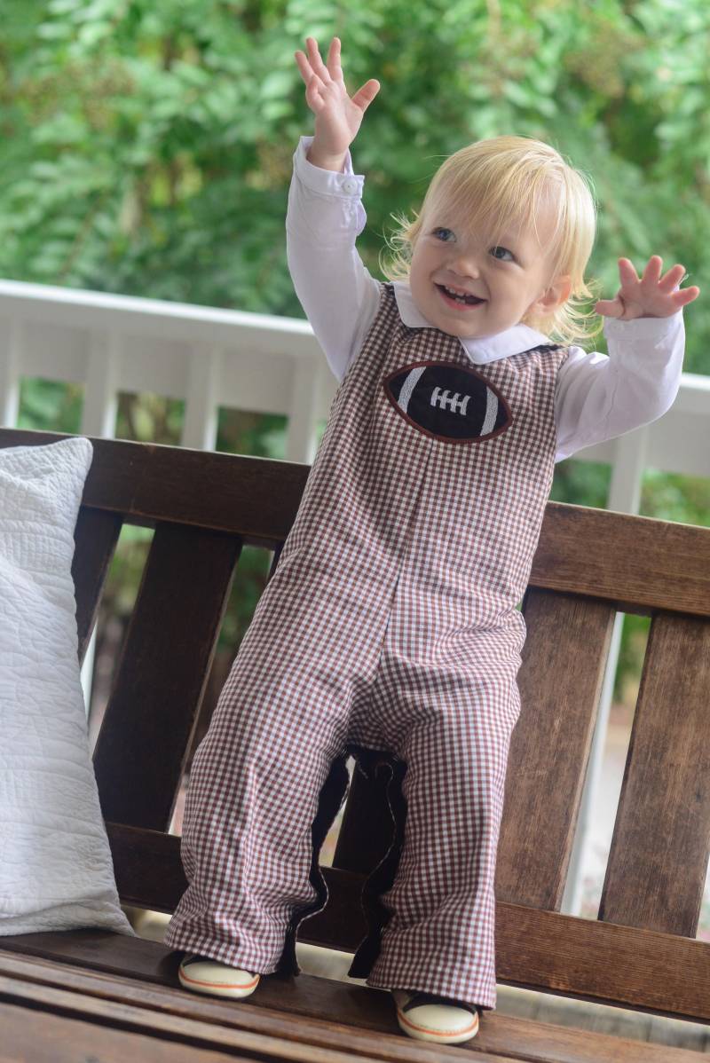 Fußball Outfit Für Jungen - Baby Herbst Longall Vichy Strampler Kleidung Geschenk Fan Overalls von SodaCitySewing